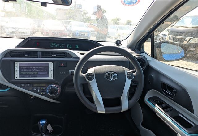 2013 Toyota Aqua