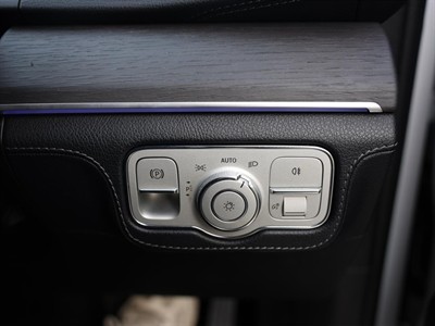 2020 Mercedes-Benz GLE 300 D - Thumbnail