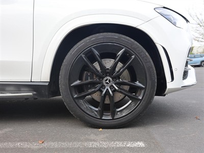 2020 Mercedes-Benz GLE 300 D - Thumbnail