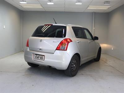 2008 Suzuki Swift - Thumbnail
