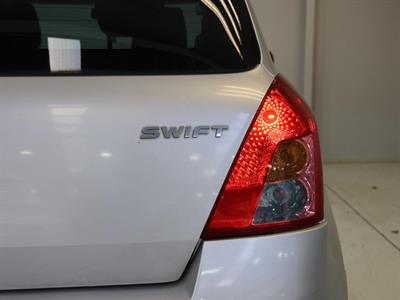 2008 Suzuki Swift - Thumbnail
