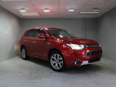2014 Mitsubishi Outlander - Thumbnail