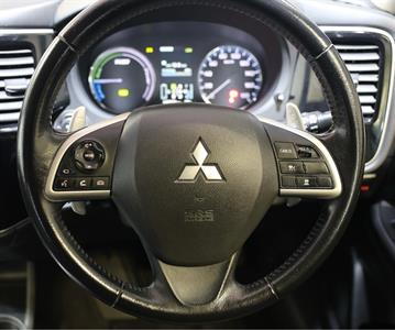 2014 Mitsubishi Outlander - Thumbnail