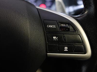 2014 Mitsubishi Outlander - Thumbnail