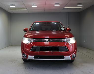 2014 Mitsubishi Outlander - Thumbnail