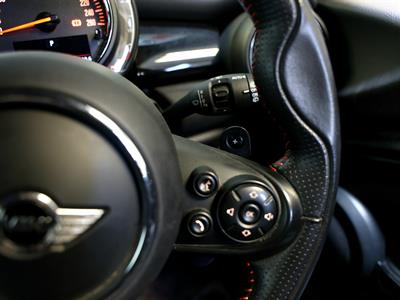 2018 Mini Cooper - Thumbnail