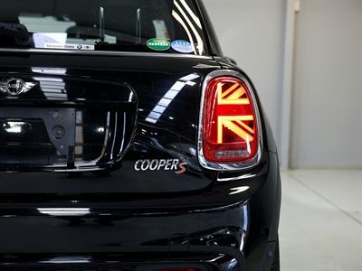 2018 Mini Cooper - Thumbnail