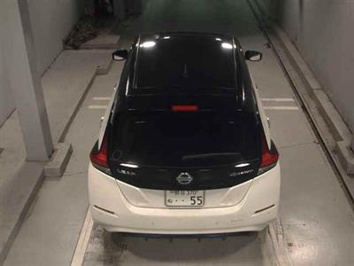 2018 Nissan Leaf - Thumbnail
