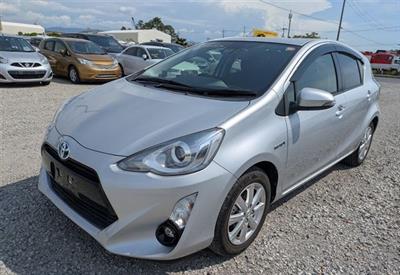 2015 Toyota Aqua - Thumbnail
