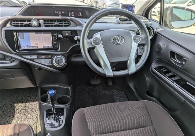 2015 Toyota Aqua