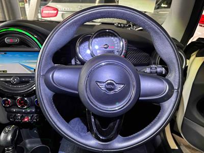 2015 Mini Cooper - Thumbnail