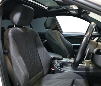 2013 BMW 320i - Thumbnail