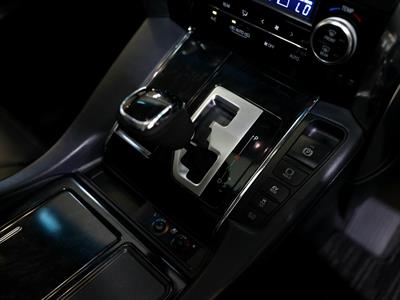2020 Toyota Alphard - Thumbnail