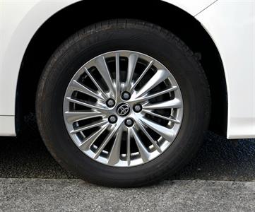 2020 Toyota Alphard - Thumbnail