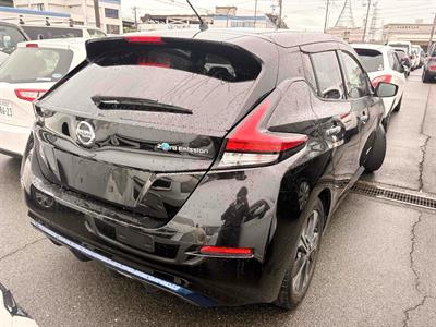 2018 Nissan Leaf - Thumbnail