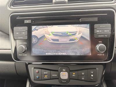 2018 Nissan Leaf - Thumbnail