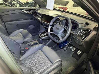 2022 Audi Q4 e-tron Sportback - Thumbnail