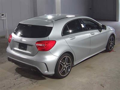 2013 Mercedes-Benz A180 Blue Efficiency - Thumbnail