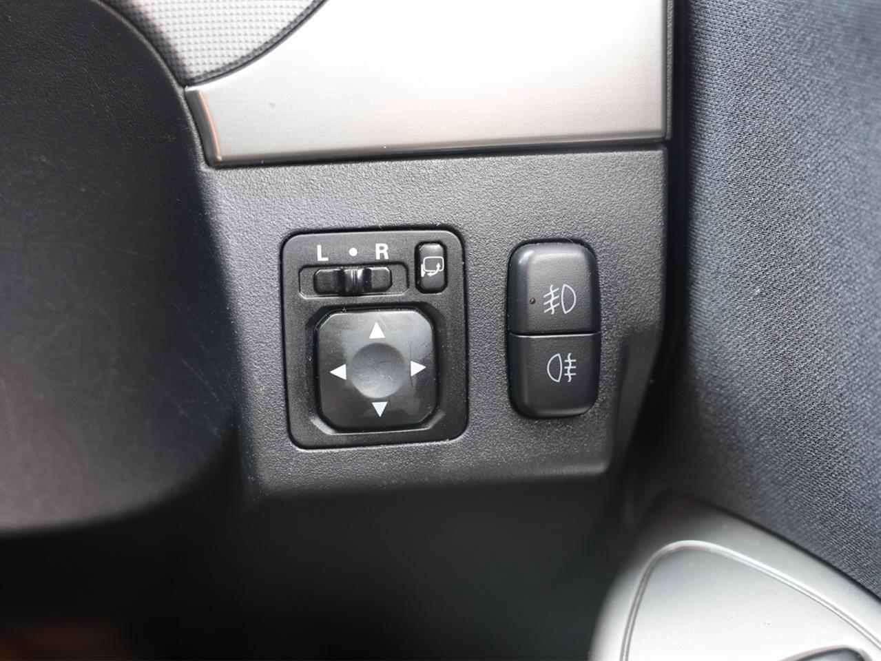 2013 Mitsubishi PAJERO