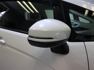 2016 Honda Fit - Thumbnail