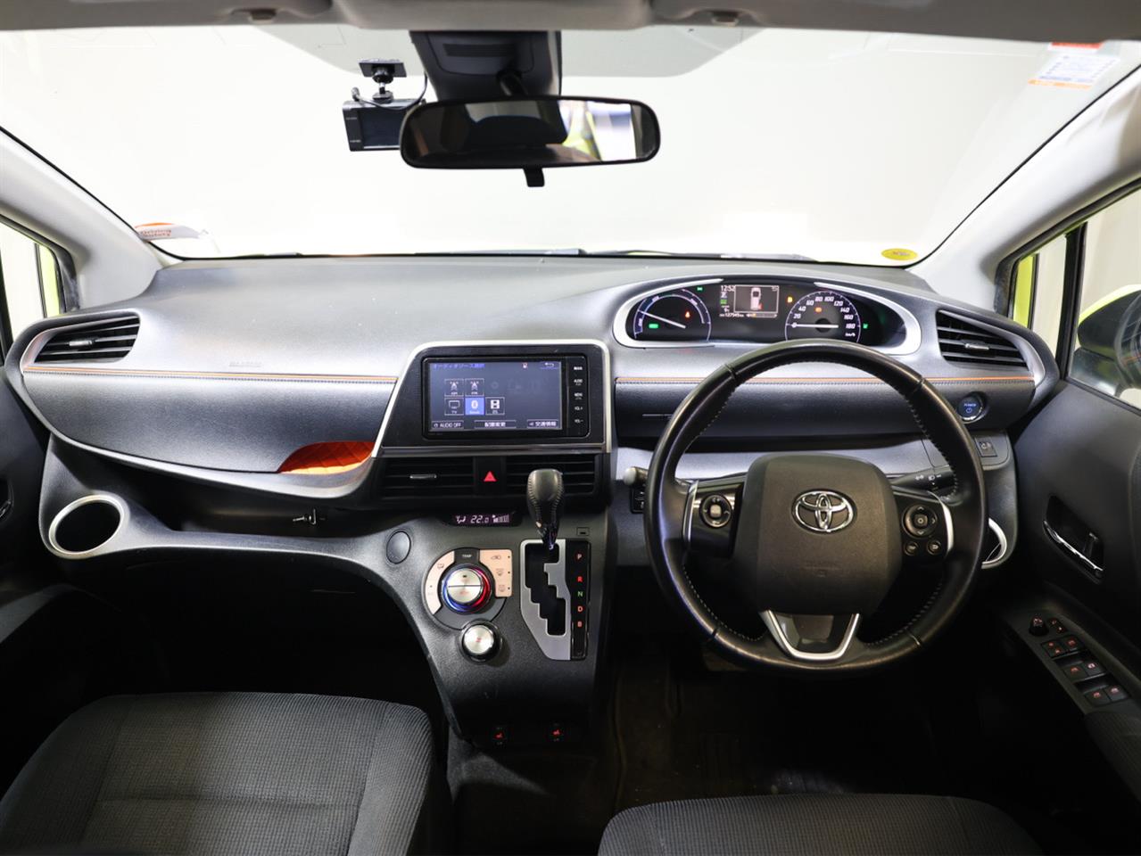 2015 Toyota Sienta