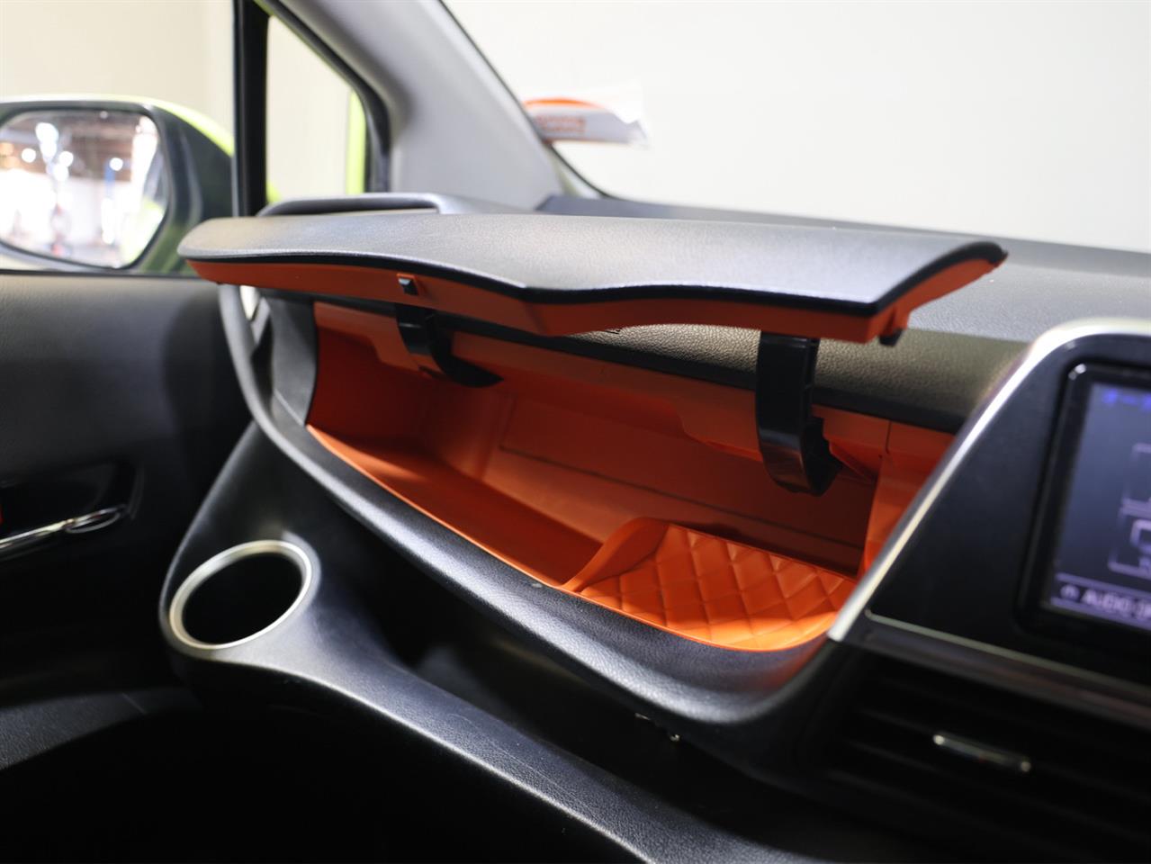 2015 Toyota Sienta
