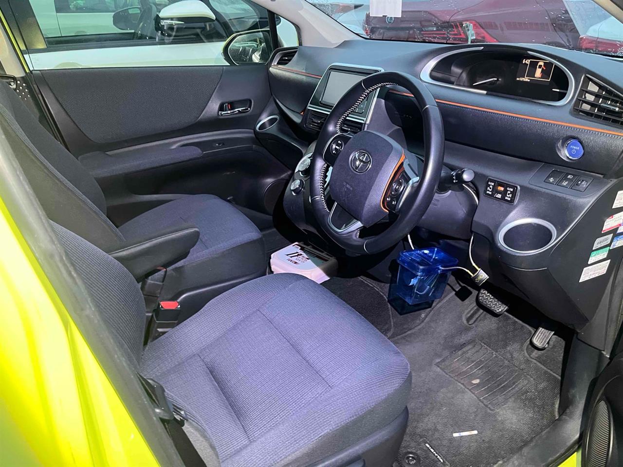 2015 Toyota Sienta