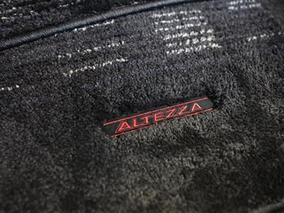 1998 Toyota Altezza - Thumbnail