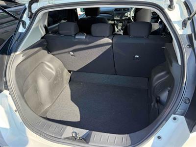 2020 Nissan Leaf - Thumbnail