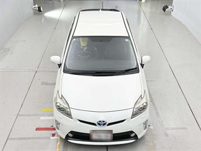 2012 Toyota Prius - Thumbnail