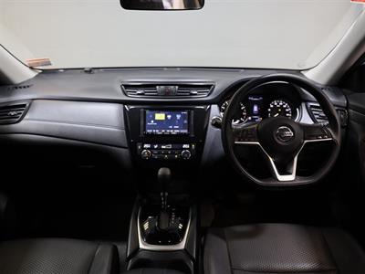 2020 Nissan X-Trail - Thumbnail