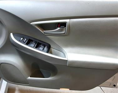 2014 Toyota Prius - Thumbnail