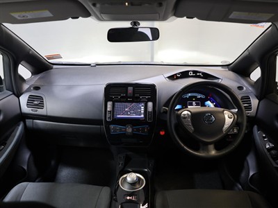 2015 Nissan Leaf - Thumbnail