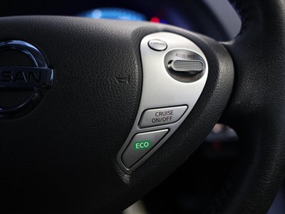 2015 Nissan Leaf - Thumbnail