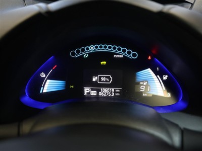 2015 Nissan Leaf - Thumbnail