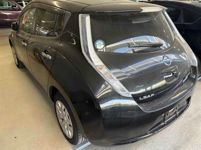 2015 Nissan Leaf - Thumbnail