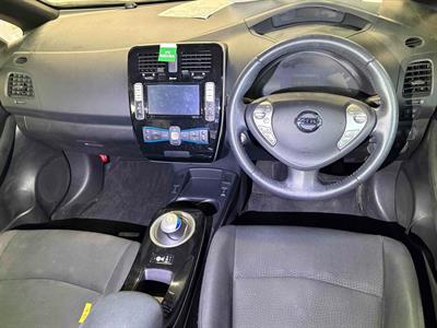 2015 Nissan Leaf - Thumbnail