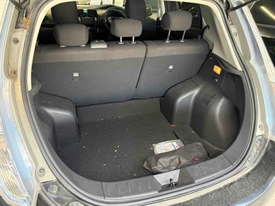 2015 Nissan Leaf - Thumbnail