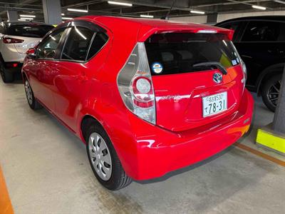 2014 Toyota Aqua - Thumbnail