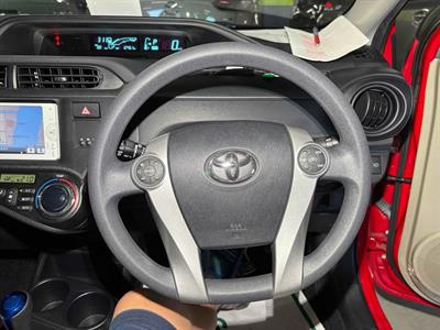 2014 Toyota Aqua - Thumbnail