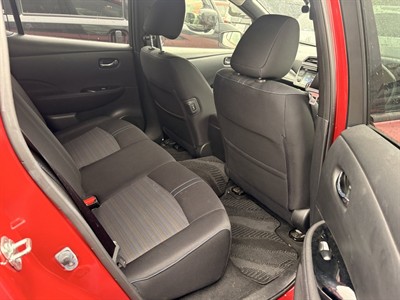 2017 Nissan Leaf - Thumbnail