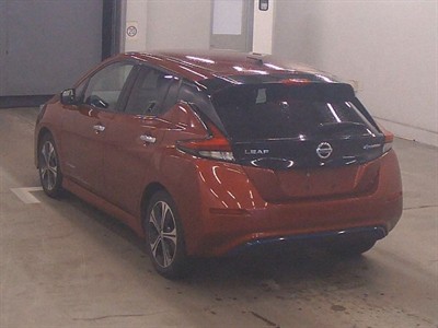 2017 Nissan Leaf - Thumbnail