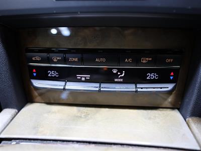 2011 Mercedes-Benz E 300 - Thumbnail