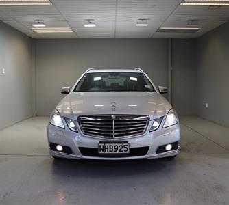 2011 Mercedes-Benz E 300 - Thumbnail
