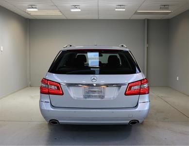 2011 Mercedes-Benz E 300 - Thumbnail
