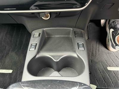 2016 Nissan Leaf - Thumbnail