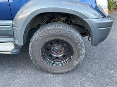 2001 Toyota Land Cruiser Prado - Thumbnail