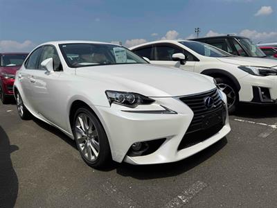 2013 Lexus IS300H - Thumbnail