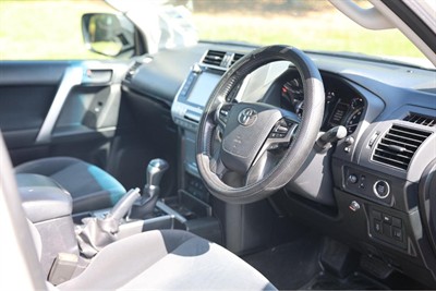 2019 Toyota Land Cruiser Prado - Thumbnail