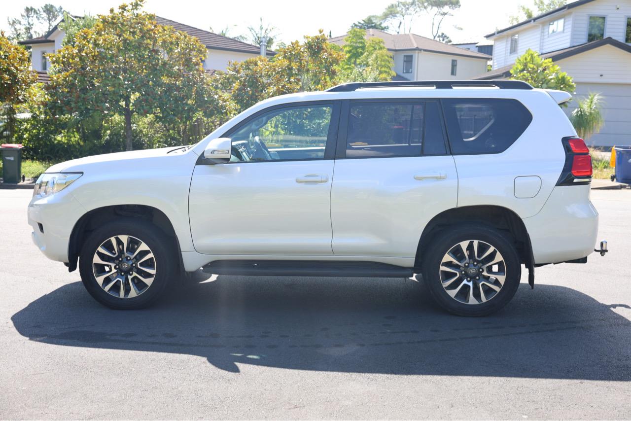 2019 Toyota Land Cruiser Prado